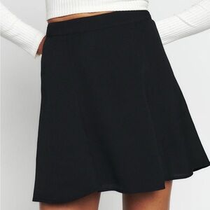 Reformation Flounce Skirt in Black - SIZE 4 (New)